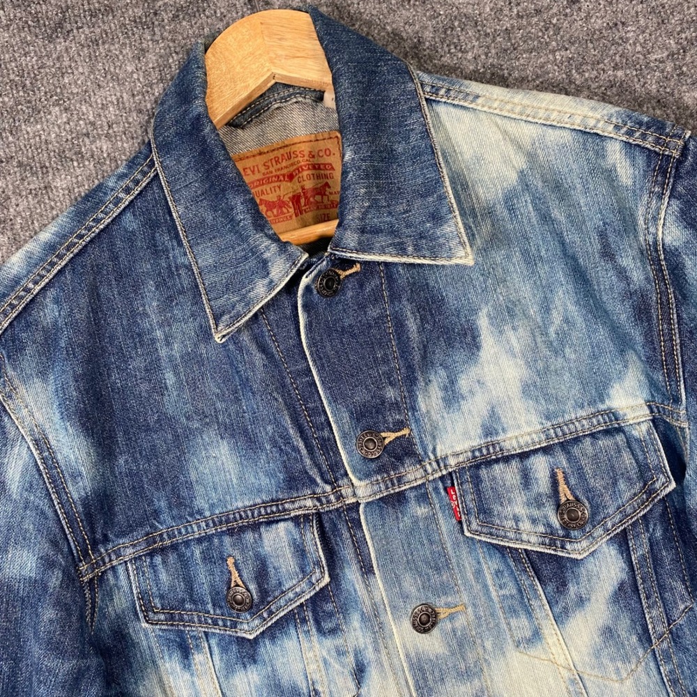 Levis Trucker Jacket Mens Medium Blue Acid Wash Denim Button Up 90s Grunge